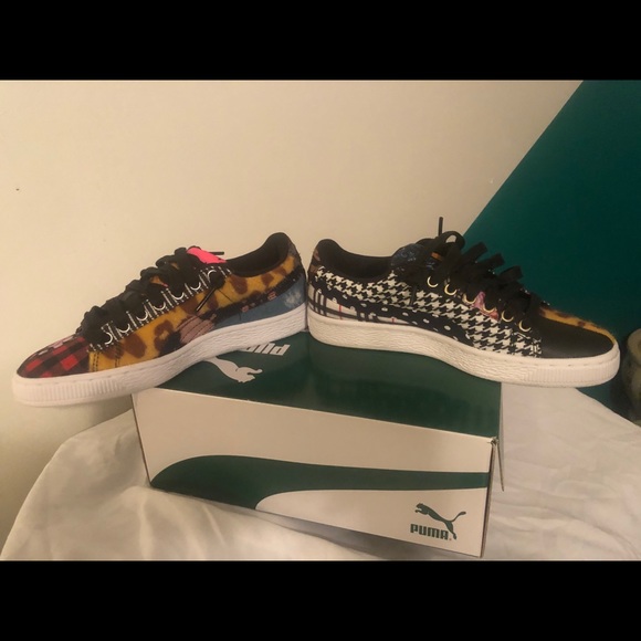 Adorable Puma Sneakers - Picture 6 of 11